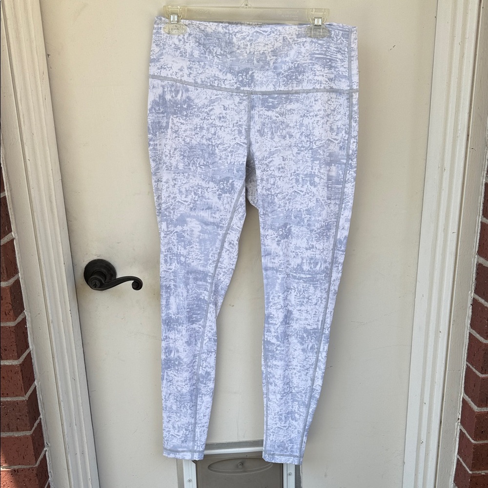 White and Gray Lululemon Patterned Leggings